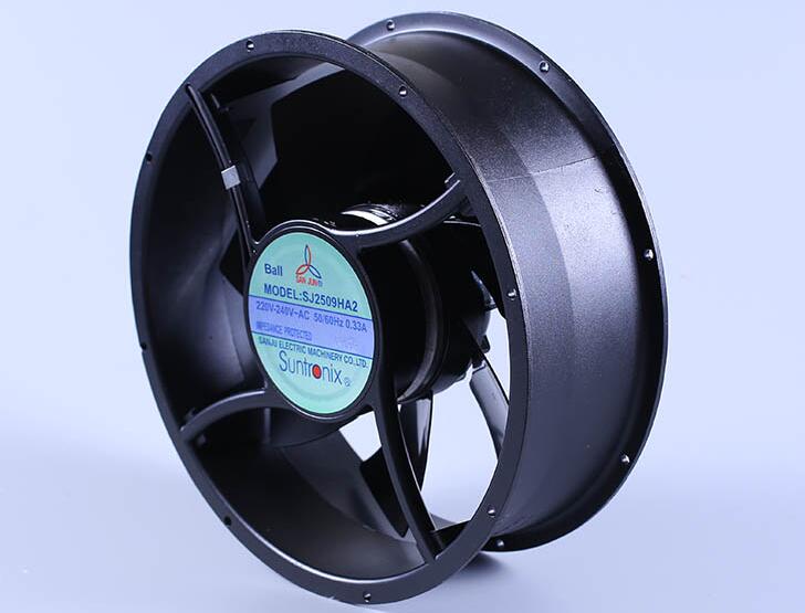 臺(tái)灣三巨筆記型電腦的滾筒式散熱風(fēng)扇設(shè)計(jì)概念